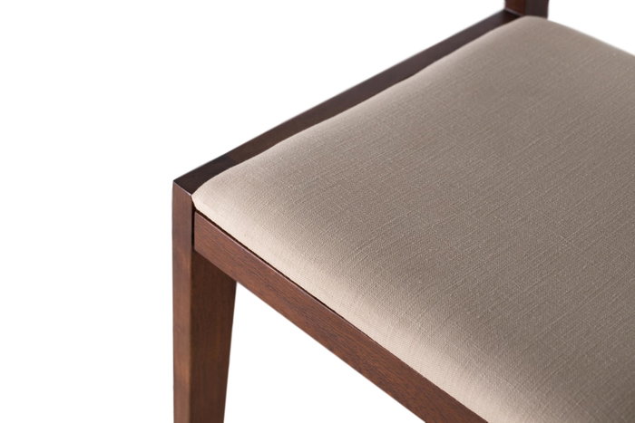 GINER Y COLOMER Lot de 2 chaises en bois d'acacia tapissées en tissu, couleur cerise - Dimensions: 44x52x85 cm